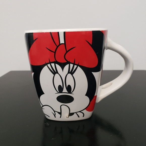 Disney Jerry Leigh Mug 12 oz ~ Minnie ~ "Shhh I'm Taking A Time Out" - Picture 1 of 6